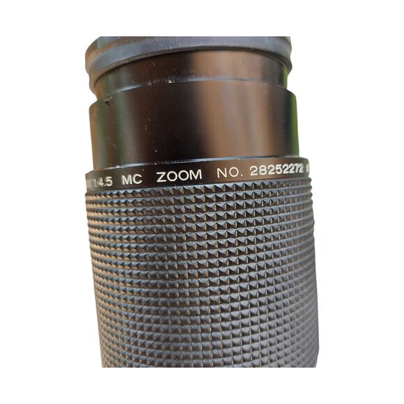 Minolta Maxxum 7000 With 3 Lenses and Bag - Picture 14 of 16